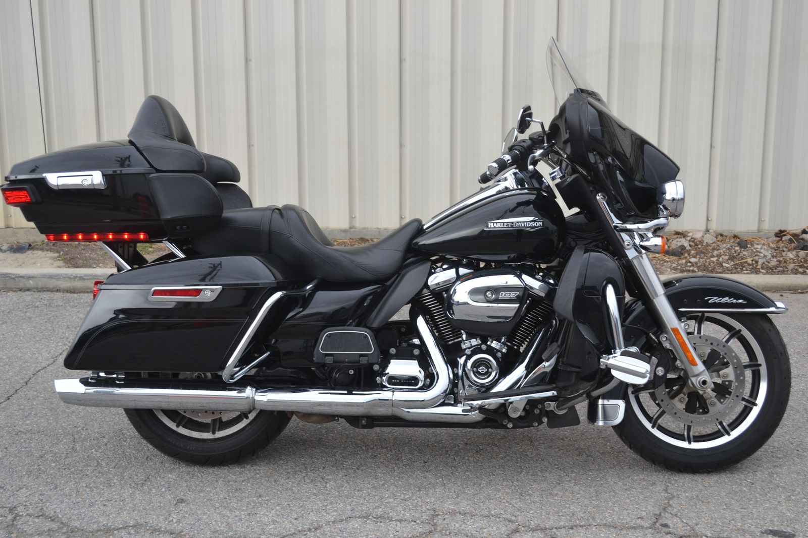 2019 Harley Davidson Ultra Classic 107 - SUPER CLEAN