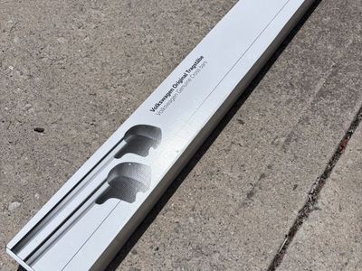 VW Atlas Crossbars