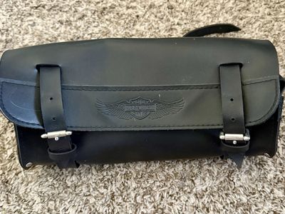 This is a Harley-Davidson Handlebar/Fork Bag