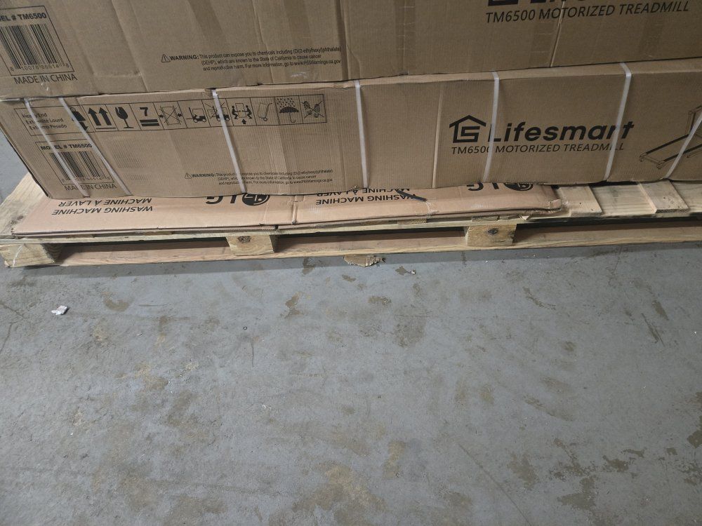 LifeSmart TM6500 Treadmill New in Box