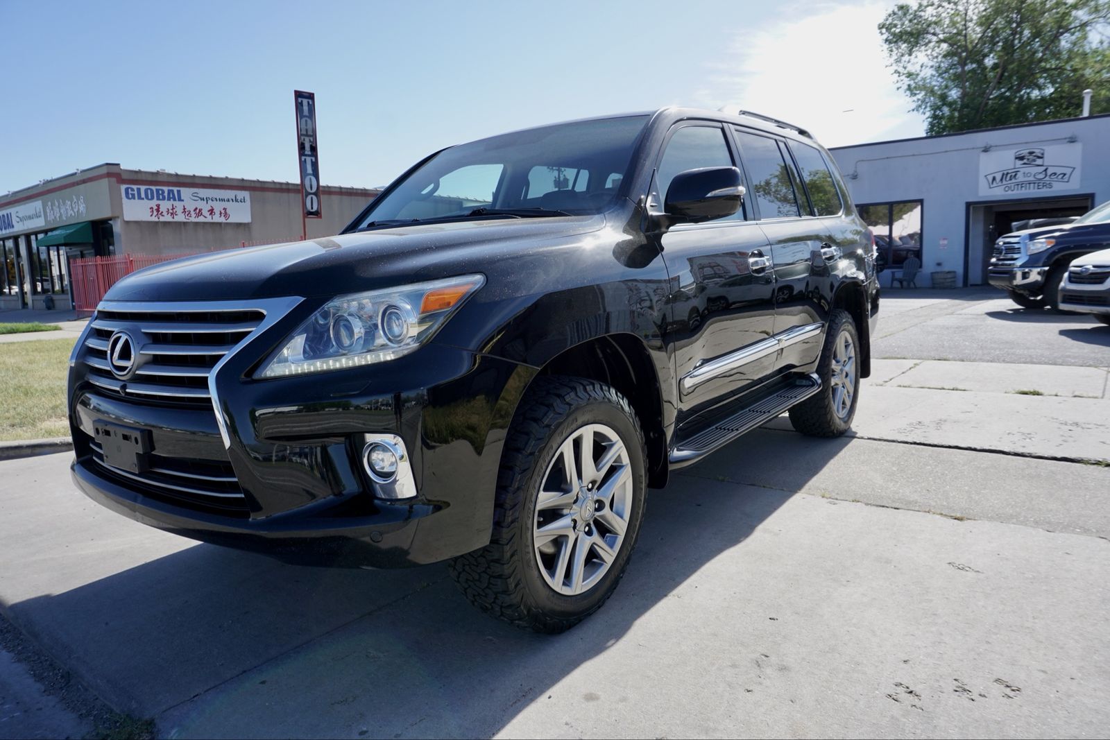 2014 Lexus LX 570