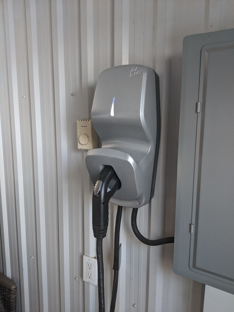 FLO Home X5 Level 2 EV Charger | 7.2kW Smart Charger