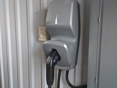 FLO Home X5 Level 2 EV Charger | 7.2kW Smart Charger