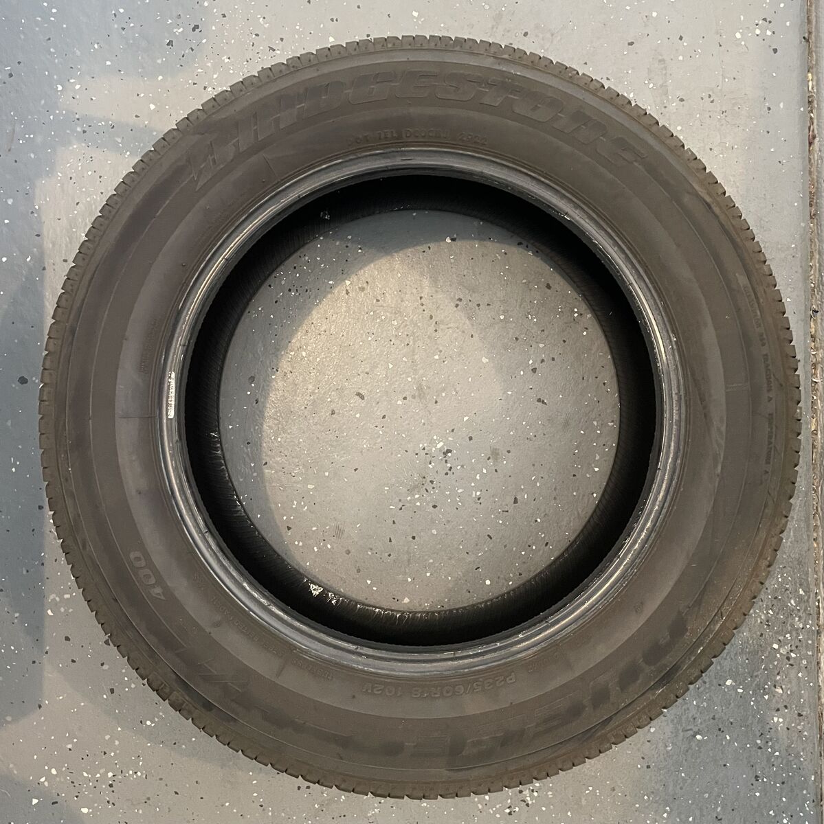 Bridgestone Dueler h/l 400 235 60R18