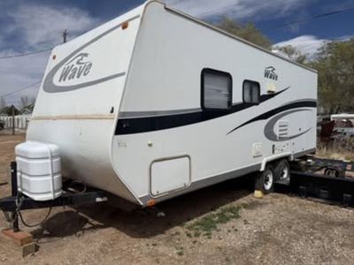2008 Thor Wave 25 ft Travel Trailer