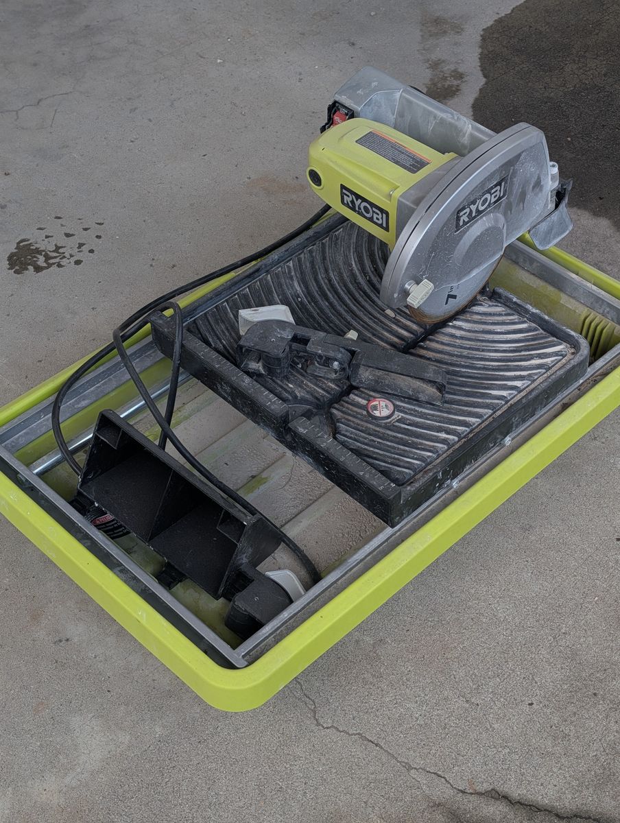 Ryobi WS731 7-Inch Tabletop Tile Saw