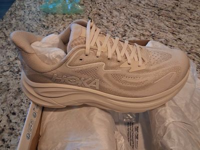 Hoka Clifton Clifton 10 Oatmeal Oat Milk Men's Shoes Size 9.5