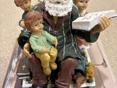 Night Before Christmas Figurine