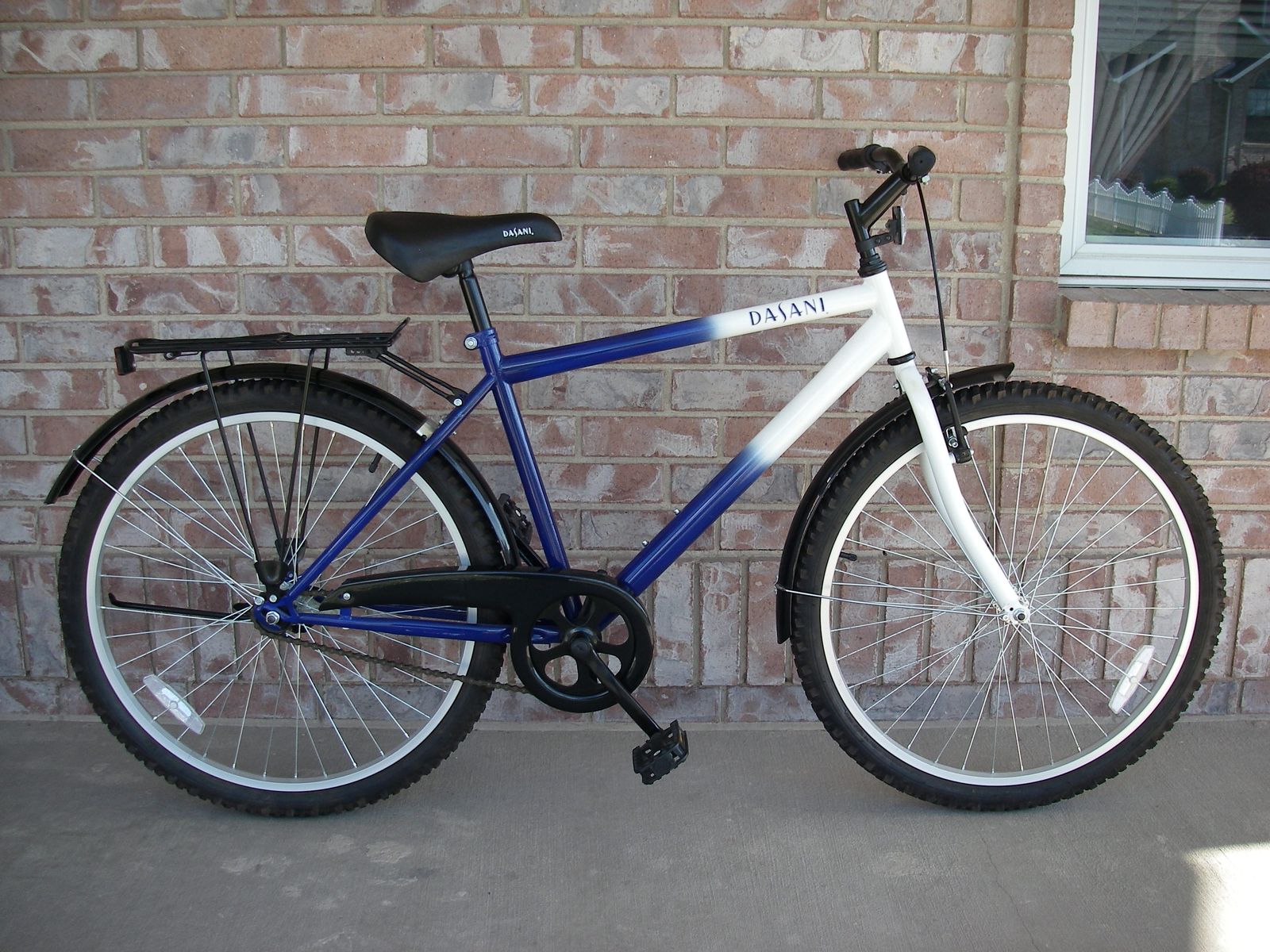 Like New, Mens 26” DASANI Single Spd Road / Commuter Bike, Fenders, Rack, Coaster & V-Brakes