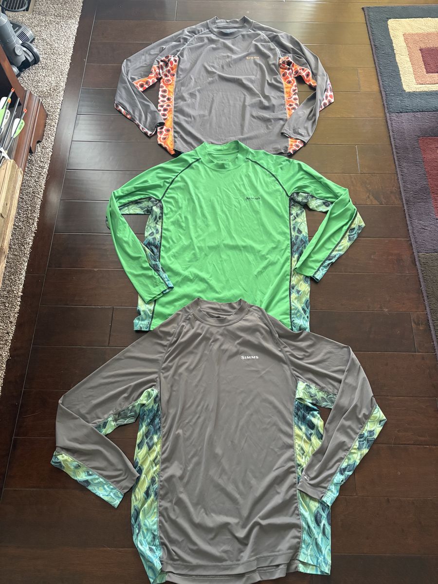 3 Simms Medium Solarflex Sun Fishing Shirts