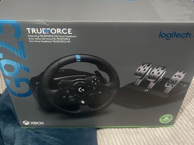 Logitech G923 True-force steering wheel