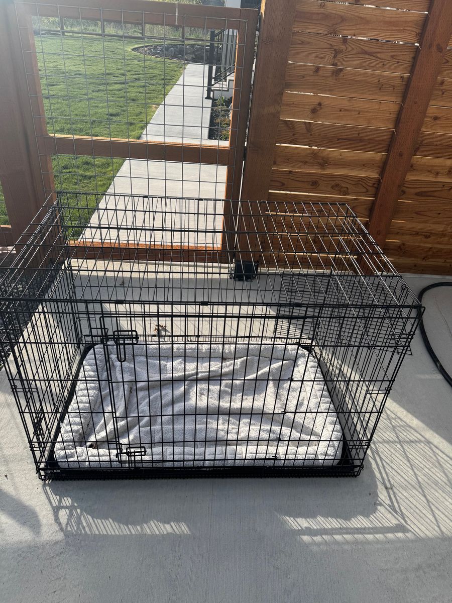 Portable metal kennel