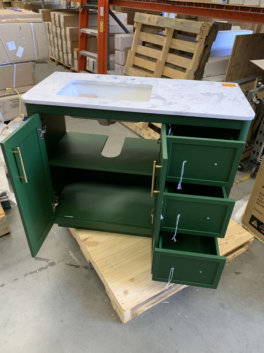 Main image 3