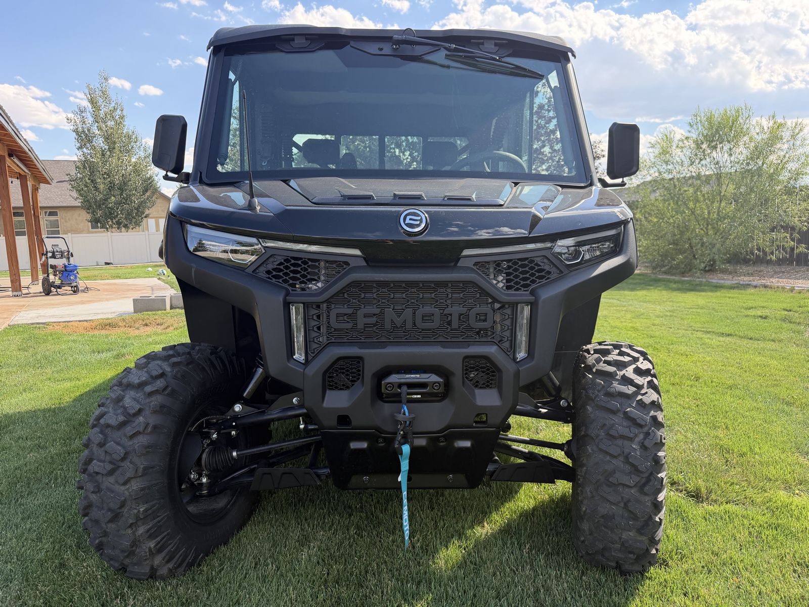 CFMOTO UFORCE 1000 XL Utility Side-by-Side UTV with Full Cab Enclosure