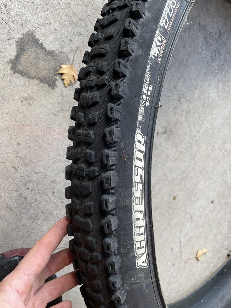 Maxxis Aggressor 29 X 2.6 Tires