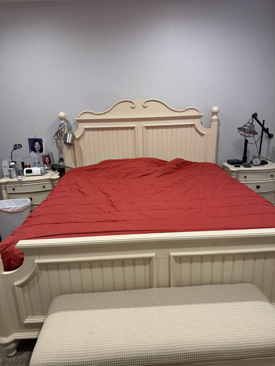 King Size White Beadboard Headboard and Footboard Set