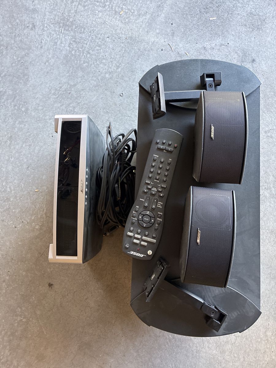 Bose 321 surround sound system