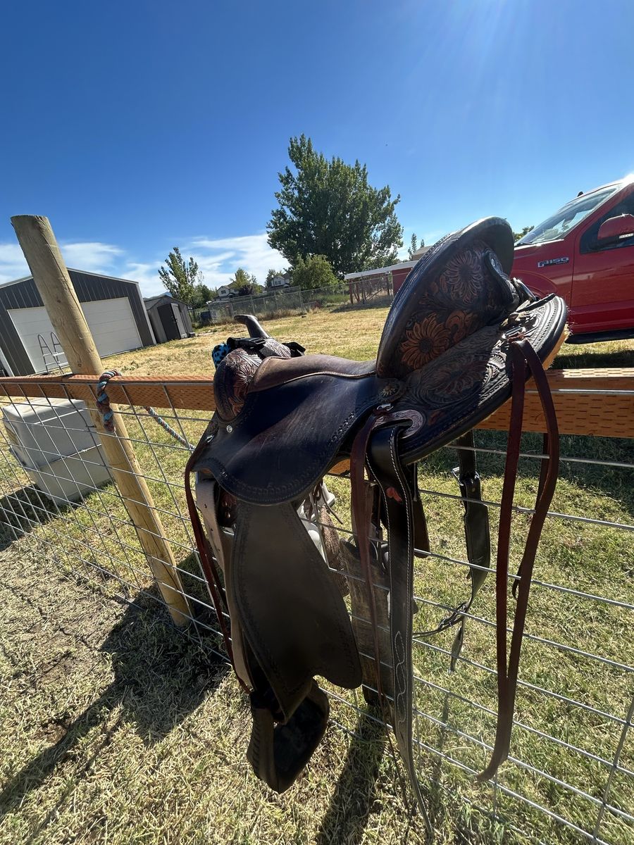 15” trail saddle