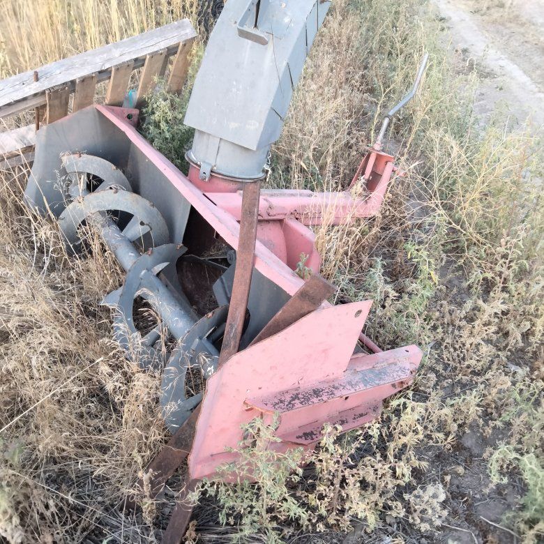 Heavy-Duty Tractor-Mounted Snowblower Attachment