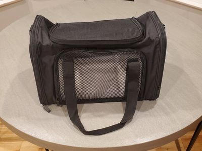Pet carrier