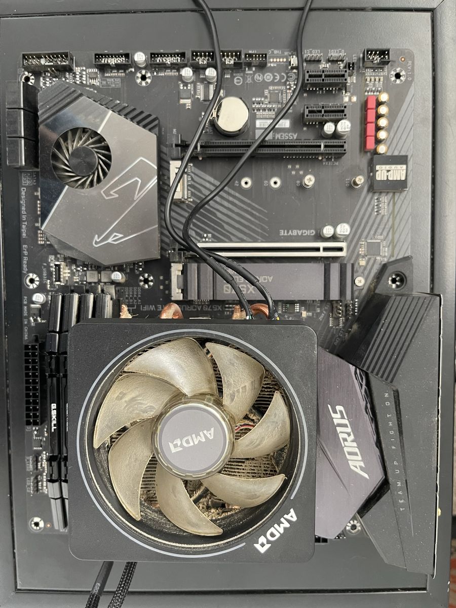 BUNDLE - AORUS ELITE X570 Wifi + Ryzen 7 3700x + 64GB (4x16GB) DDR4 3200Mhz RAM (GSKILL RipjawsV)
