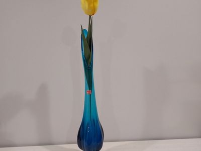 Blue Viking Vase + Flower