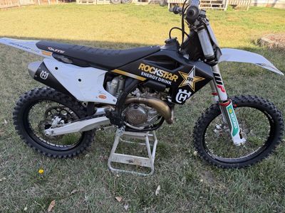 2022.5 / 2023 Husqvarna Rockstar Edition FC 450 FC450