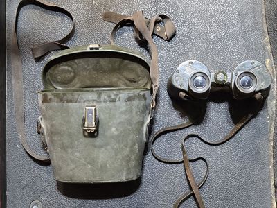 WWII Vintage Nash-Kelvinator M13 6x30 Military Binoculars 1944 with Case