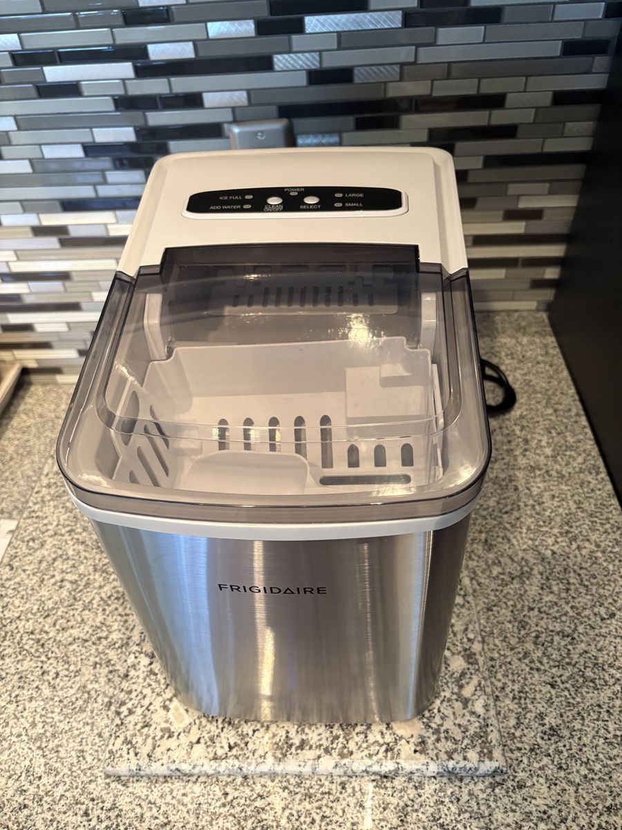 Frigidaire Ice Maker