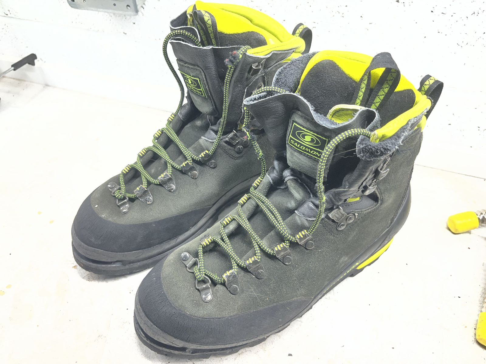 Salomon Super Mountain 9 Technical Mountaineering & Ice Climbing Boots - Mens 10.5 - Great Condition