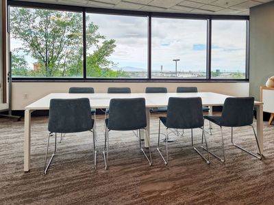 On-Demand Spaces: Reserve Your Meeting Room Today!