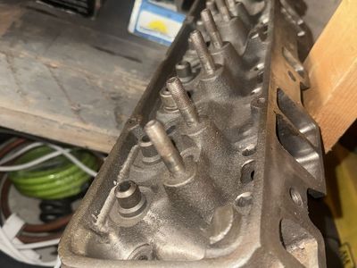 GM 3927186 Cylinder Heads