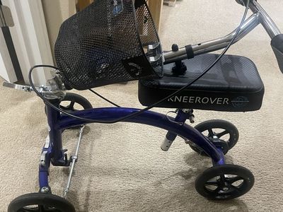 KneeRover Deluxe Knee Cycle Steerable Knee Walker