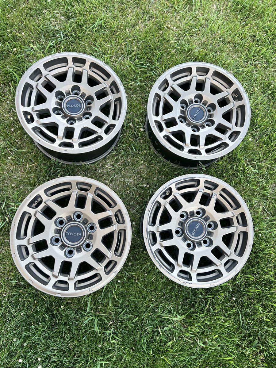 Bronze Toyota rims wheels 6x5.5 Tacoma 4runner