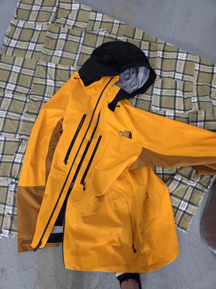 The North Face Men's Hooded captor shell Rain Jacket XXL - Weatherproof Outerwear