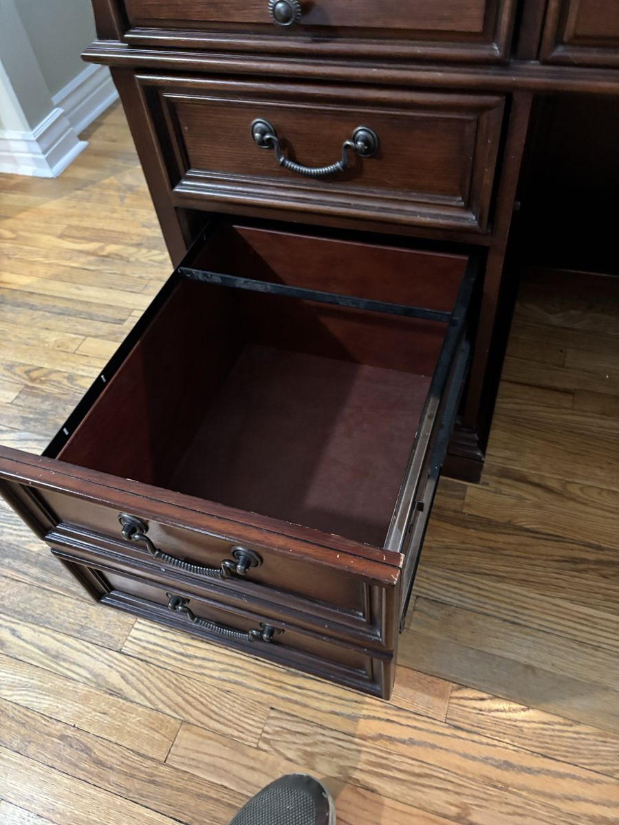 Main image 6