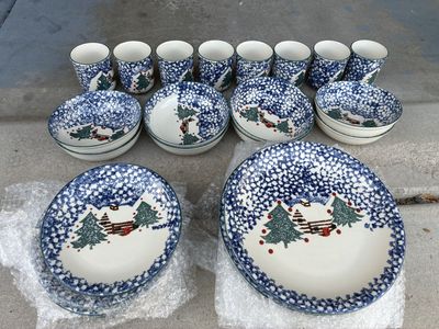 New 8 piece set of china