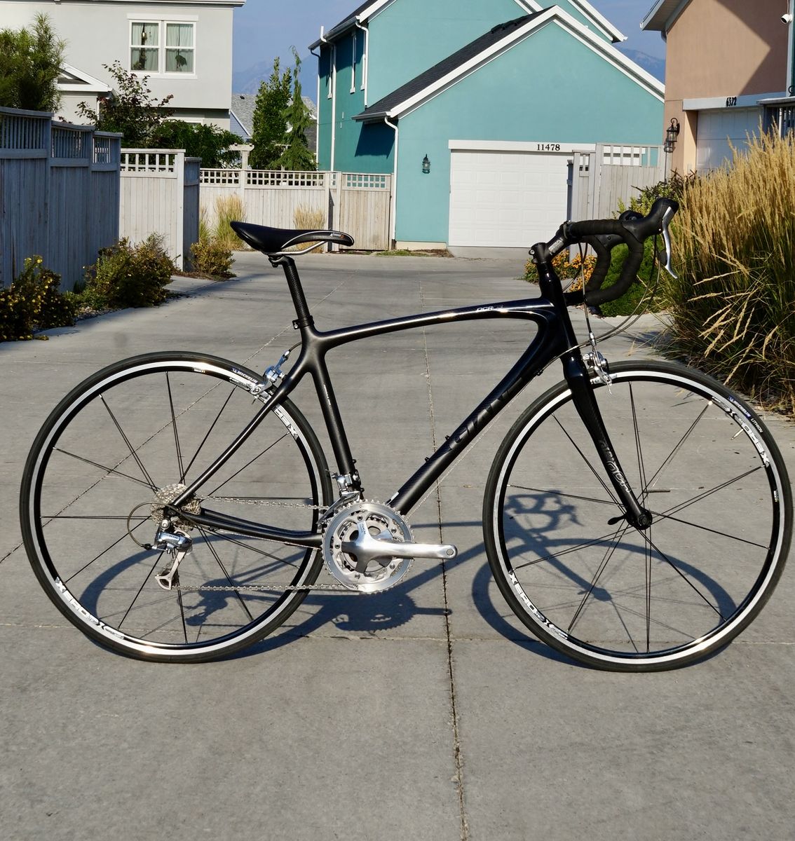 Giant OCRC3 Carbon Fiber Road Bike Size 54