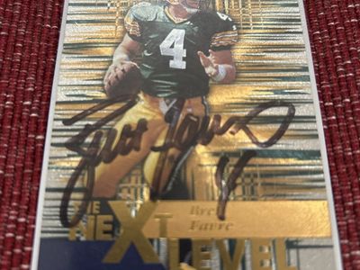 Hand Signed Brett Favre 1997 Pinnacle Inscriptions Autograph Trading Card #33 NFL Green Bay Packers Football Card