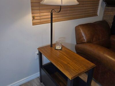 End table with built in lamp