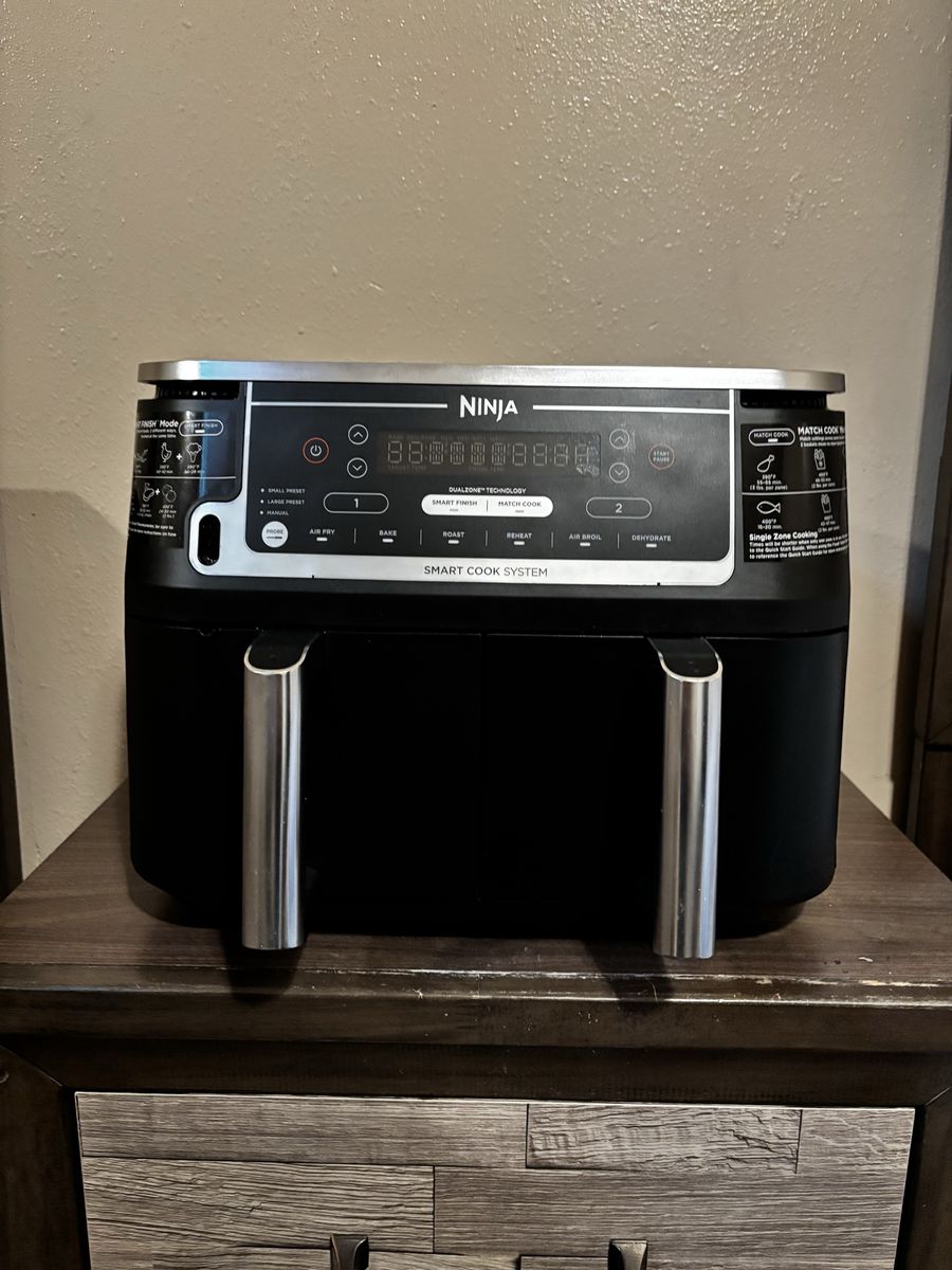 Ninja Foodi DualZone Smart Air Fryer – Like New – $100