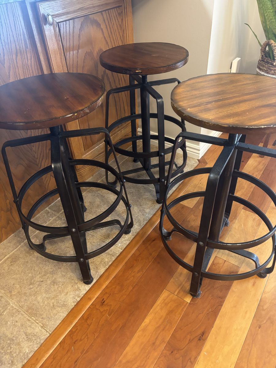 Set of 3 Barstools