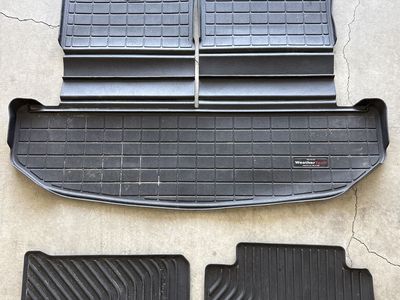 WeatherTech Kia Sorento (2023) Cargo/Truck and Seatback Liner (401407) - Black, Used