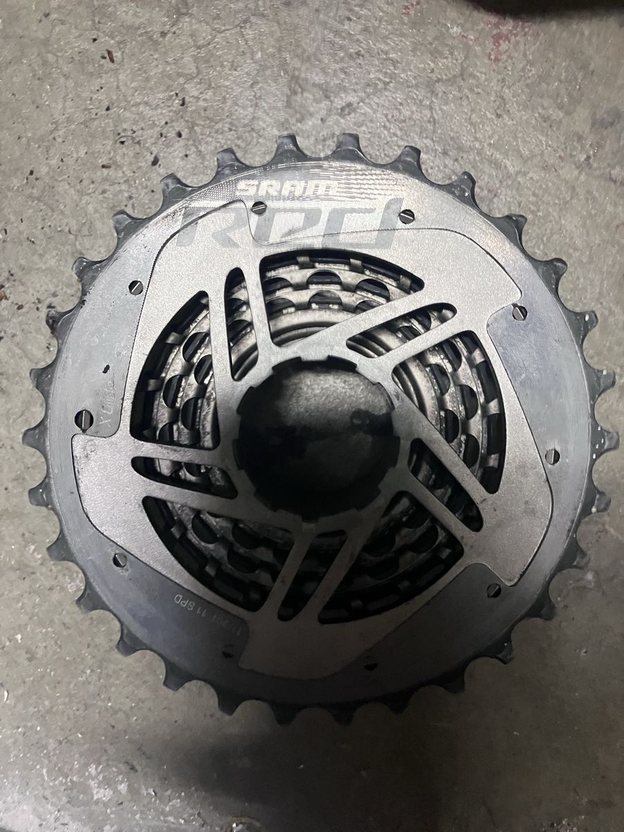SRAM Red HG 10-30t cassette