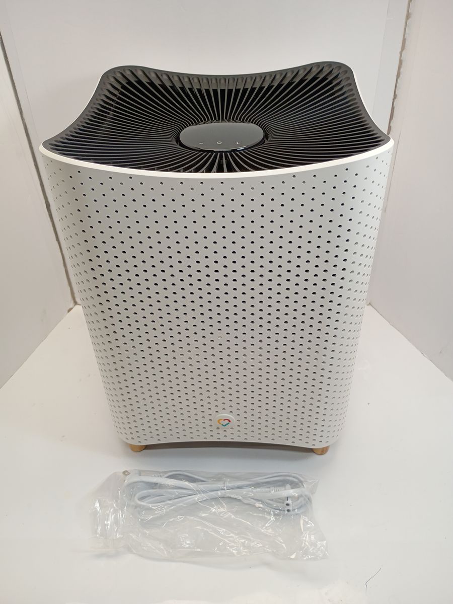 Mila Air Purifier 2.0 Model MAP20EUWHCC 1000+ sq ft Coverage, Filter Monitoring, Quiet Operation New