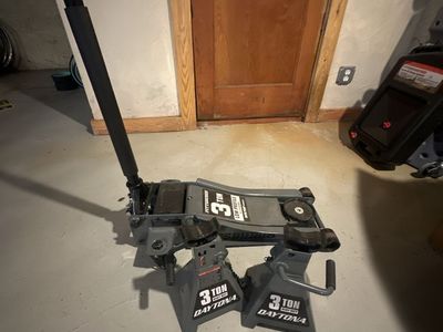3 Ton Low Profile Car Jack and Jack Stands