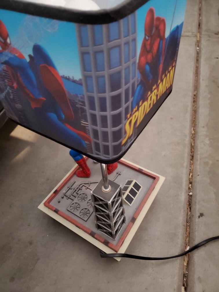 Vintage Marvel The Amazing Spider-Man Rooftop Table Lamp