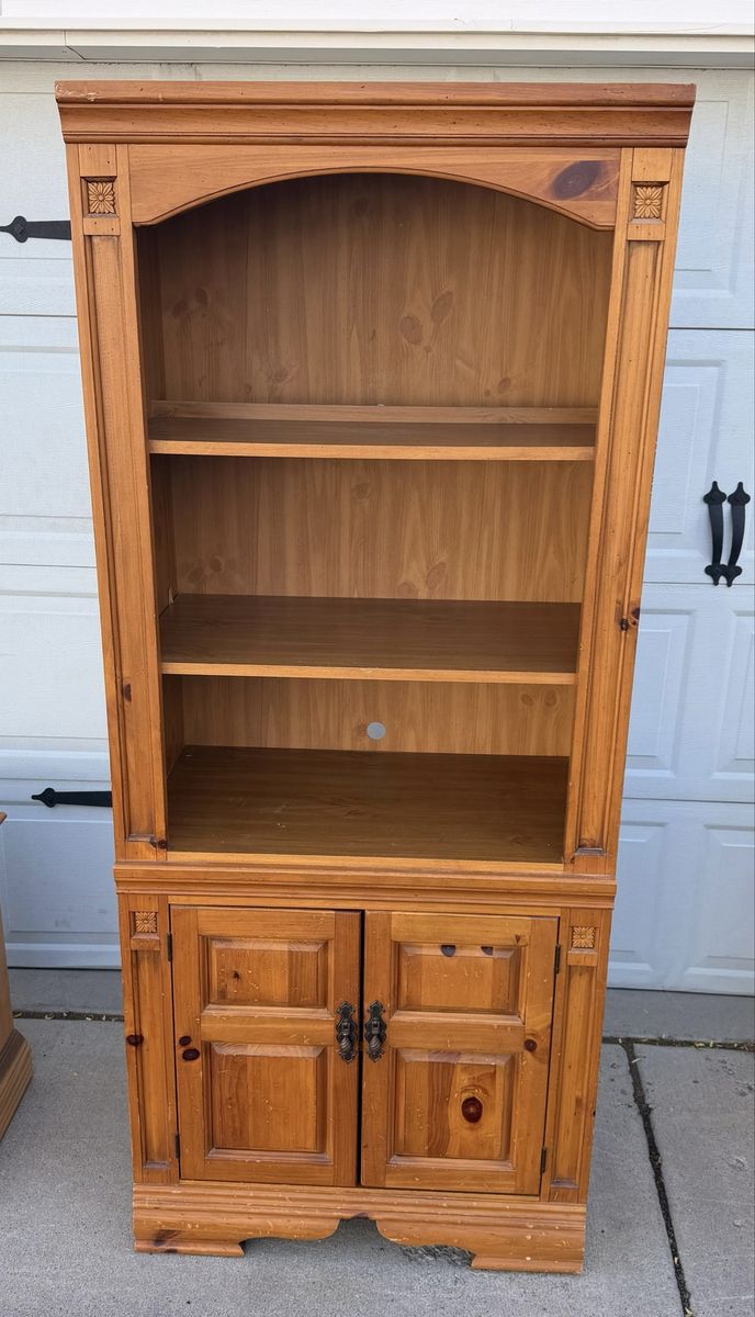 Darling bookcase
