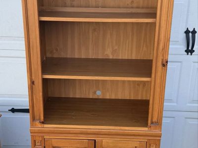 Darling bookcase
