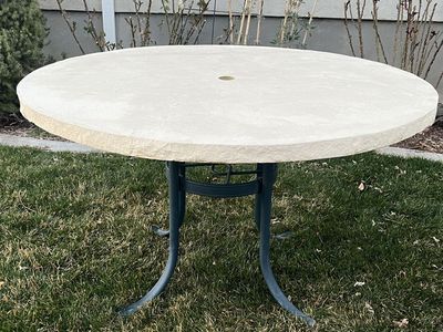 Round Outdoor 4' Table